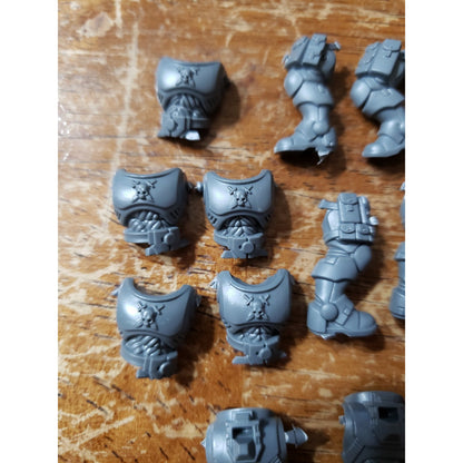 40k Space Marine Bits Reiver MK X Phobos Torso & Legs x5